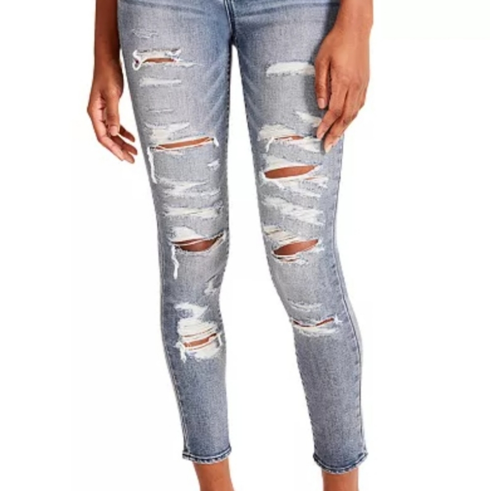 Madden girl distressed high-rise skinny jean.  Size 28. New in bag.